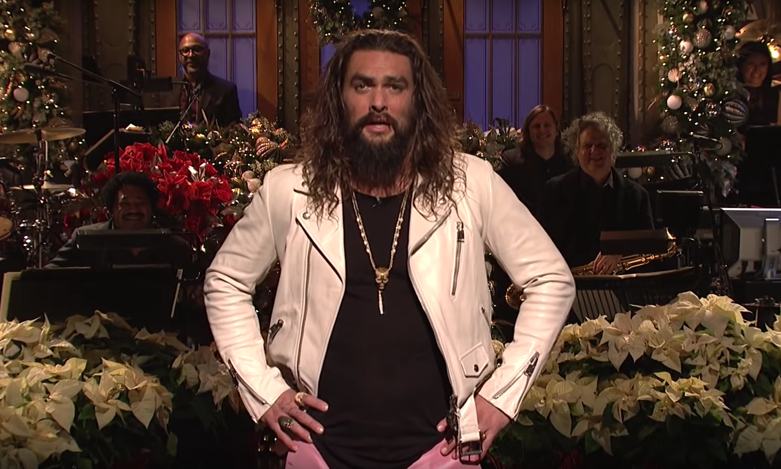 Jason Momoa To Wear Pants In Saturday Night Live Promo Released